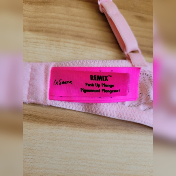 Pink Lasenza bra - Picture 4 of 4